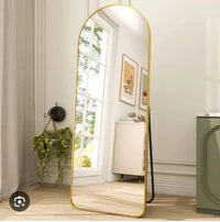 Standing Arc Mirror